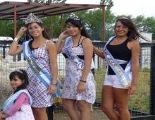 MIS CORDERITO  JUNTO A LAS REINAS Y PRINCESAS 