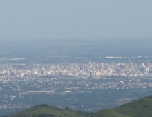 Cordoba vista desde la aerosilla de Cosquin