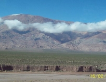 Nubes bajo la precordillera 