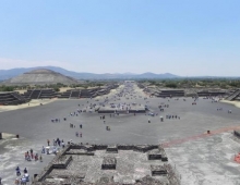 Impresionante la avenida de los muertos